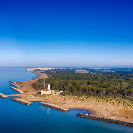 House With Pools And Outdoor Space Villa