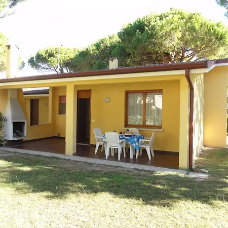 House With Pools And Outdoor Space