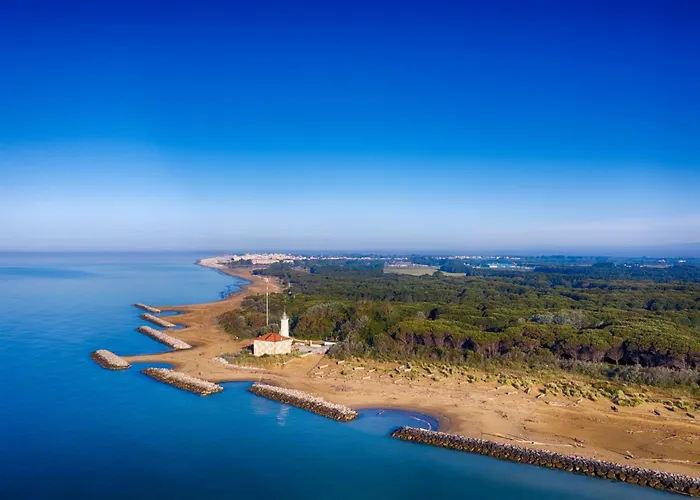 House With Pools And Outdoor Space Villa